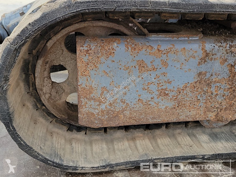 Escavadora Takeuchi TB216