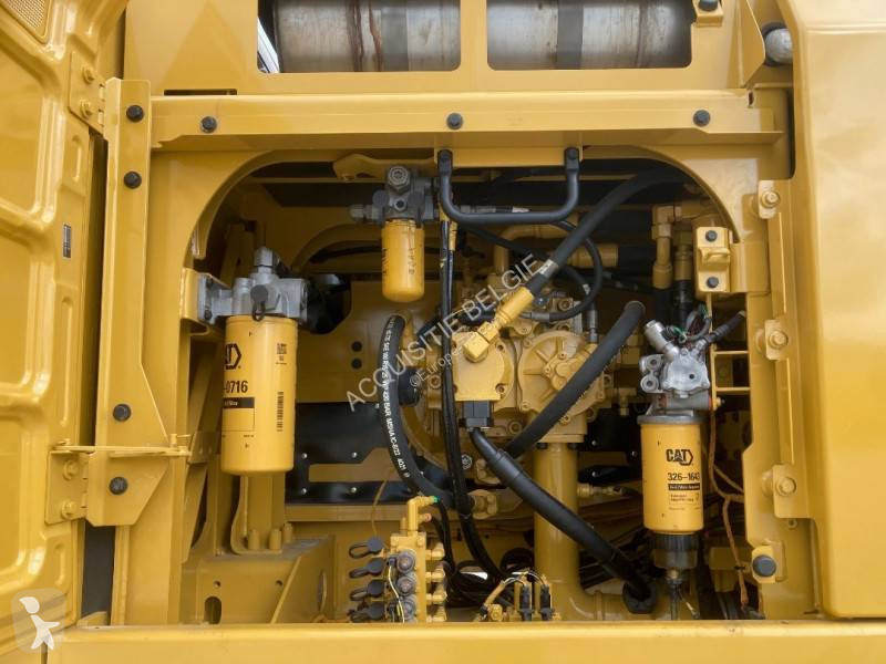 Lopatový nakládač Caterpillar 352F MH