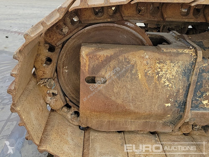 جرافة JCB 220XLC
