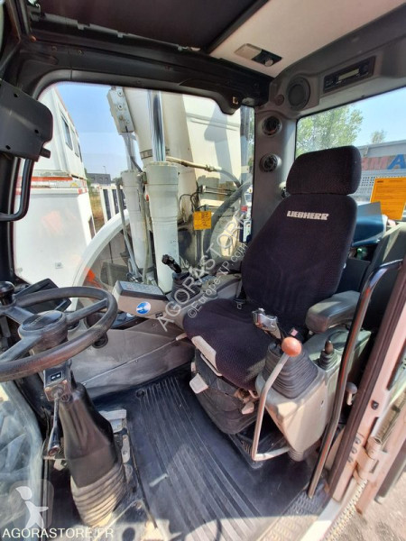 Graafmachine Liebherr A918 Compact
