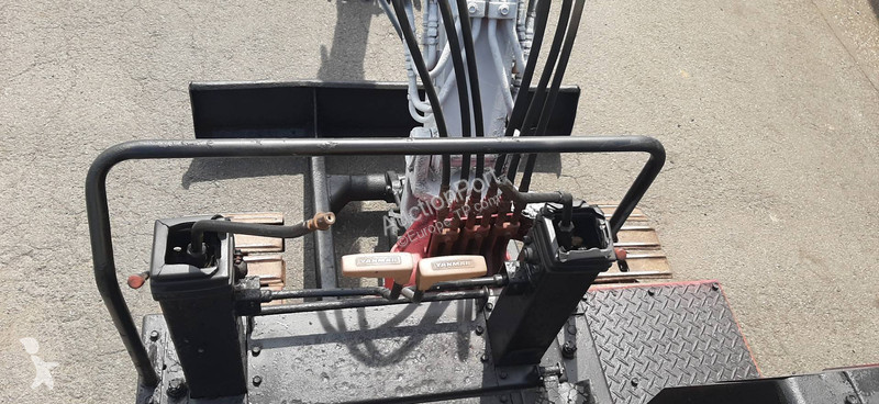 Escavatore Yanmar YB301U