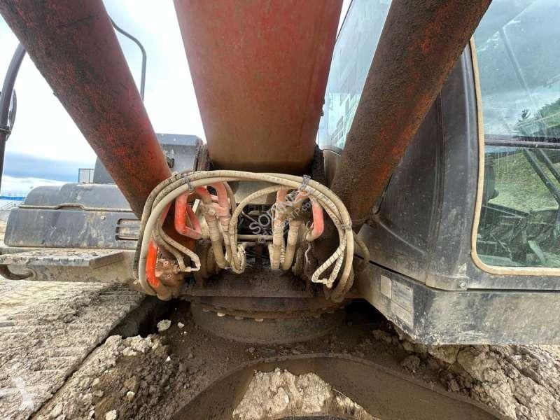 Excavadora Hitachi LC-3