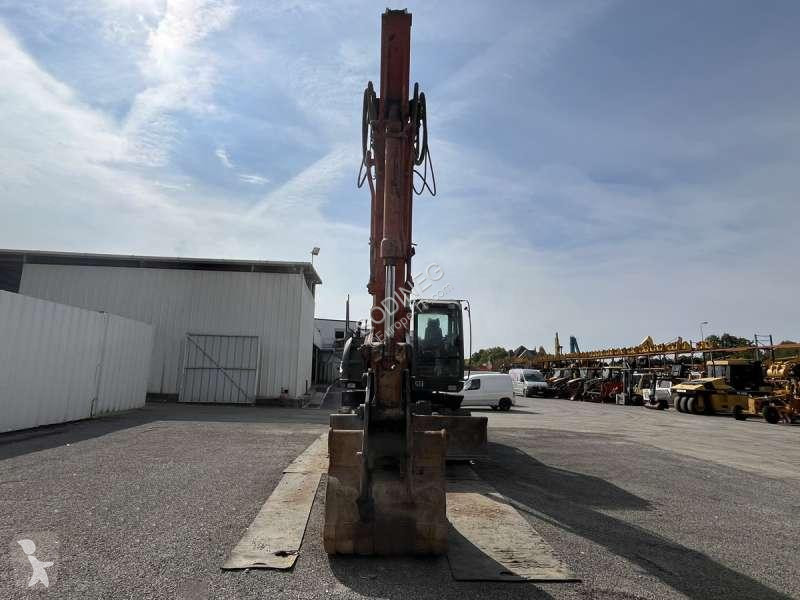 Escavatore Hitachi