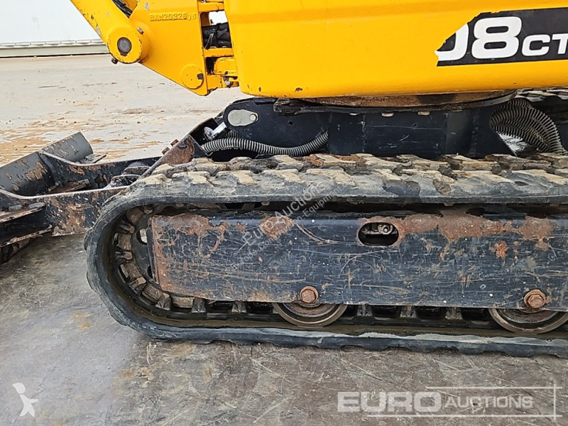 Lopatový nakládač JCB