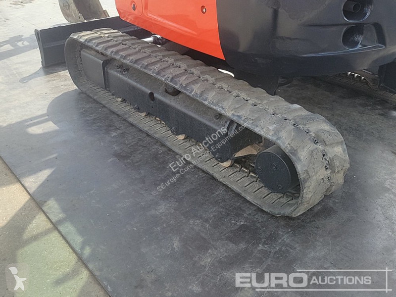 Lopatový nakládač Kubota U36-4