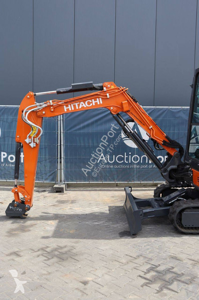Escavadora Hitachi ZX33U-6 CLR