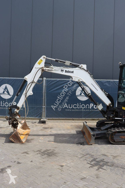 جرافة Bobcat E34