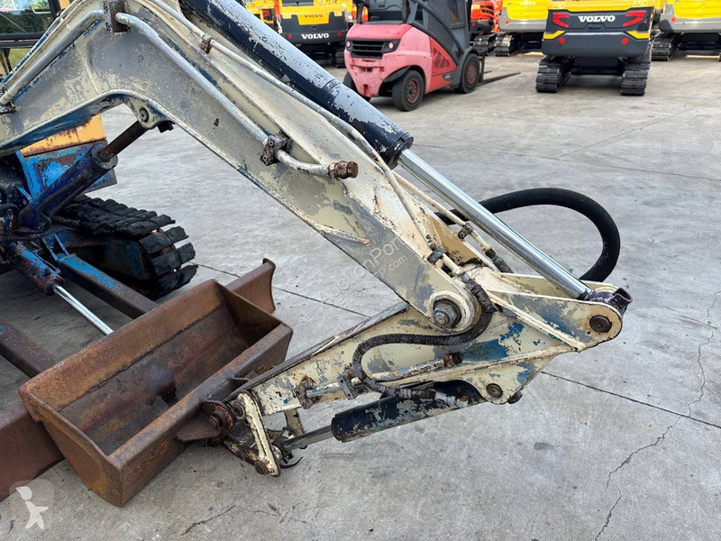 Excavator Nissan