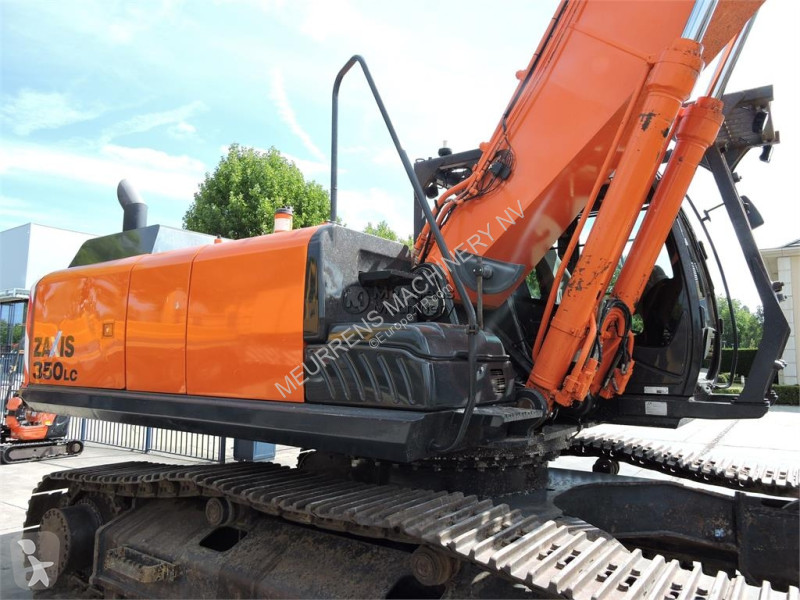 Excavadora Hitachi LC