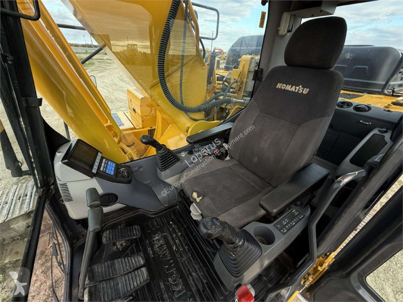Graafmachine Komatsu LC-11