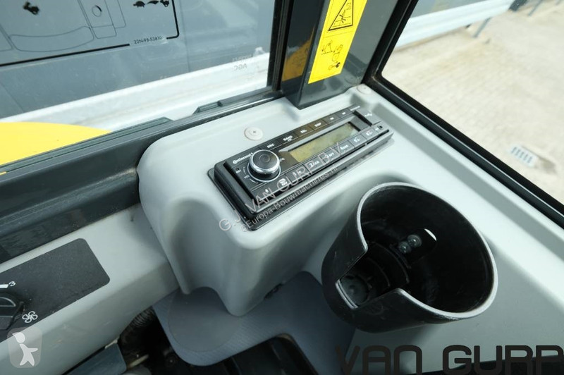 Excavator Komatsu PC35MR | 2018 | 1800h