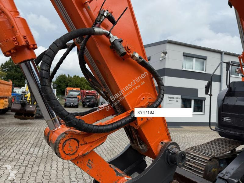 Escavadora Hitachi ZX225 USLC-5 B Kettenbagger...