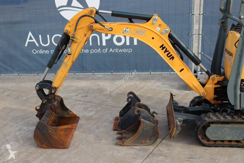 Excavator Hyundai HX10A