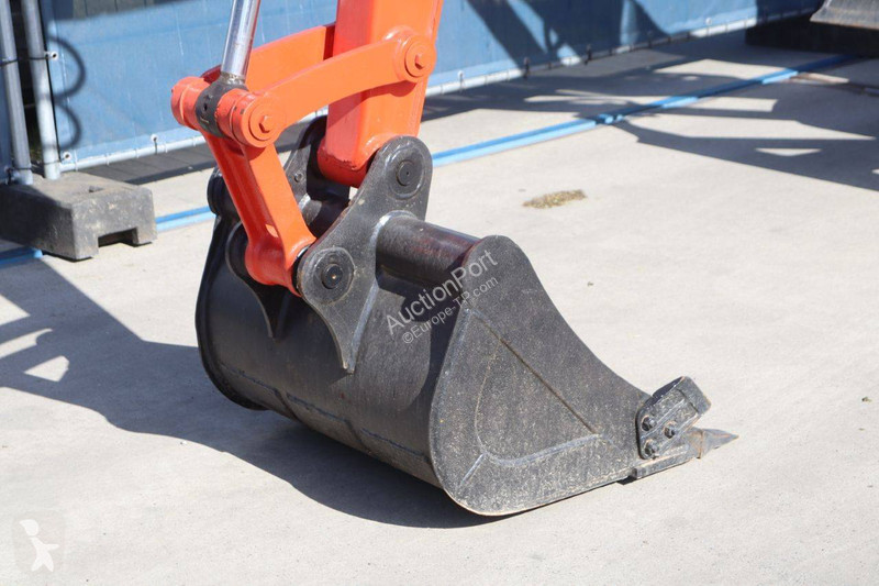 Excavadora Kubota KX155-5