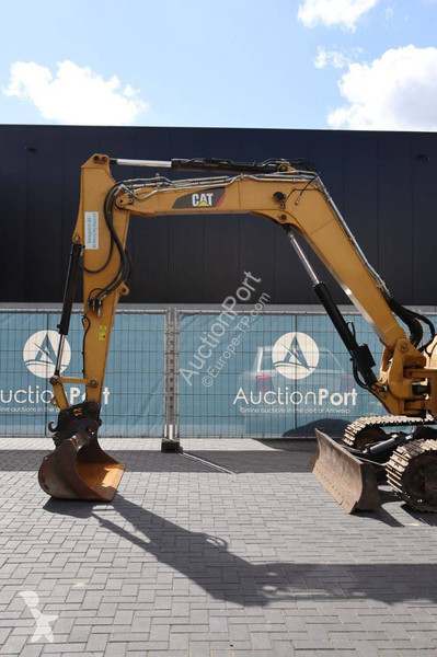 جرافة Caterpillar 308E2