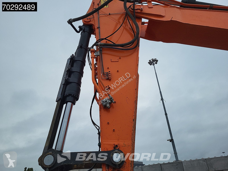 Excavadora Doosan -5