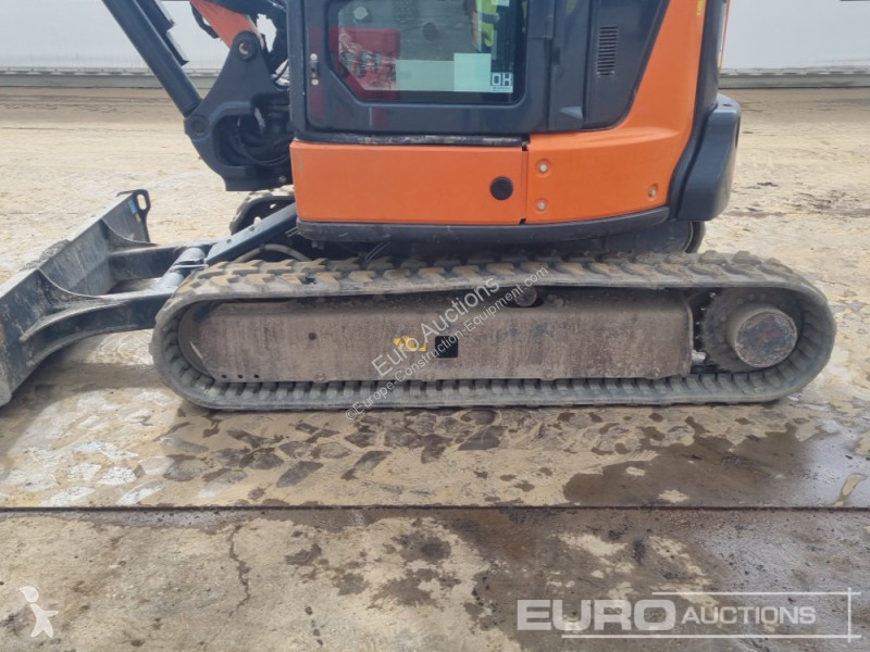 Lopatový nakládač Hitachi ZX33U-6 CLR