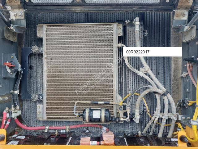 Escavatore Liebherr R922SLC