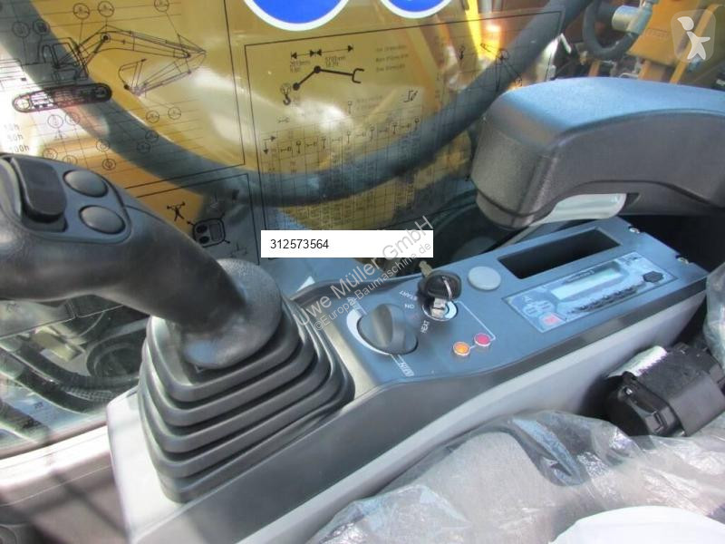 Excavator Sany SY 215 CLC Kettenbagger 96.000...
