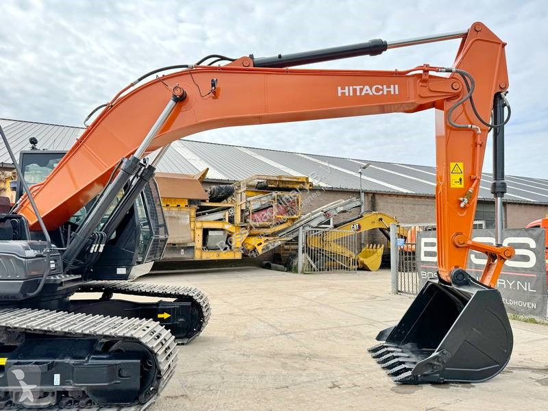 Rýpadlo Hitachi ZX220LC-5G / ISUZU ENGINE