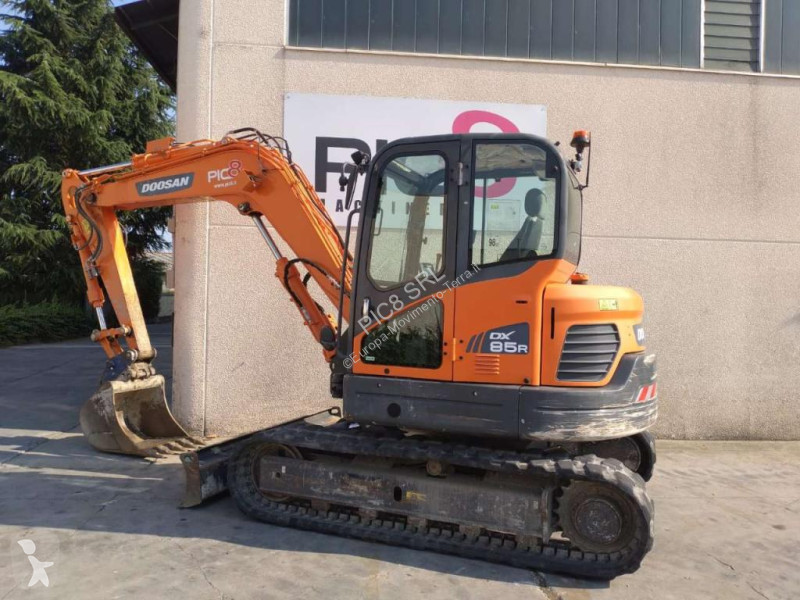 Escavatore Doosan DX85-3