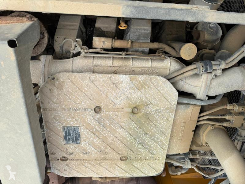 جرافة Liebherr R964C -