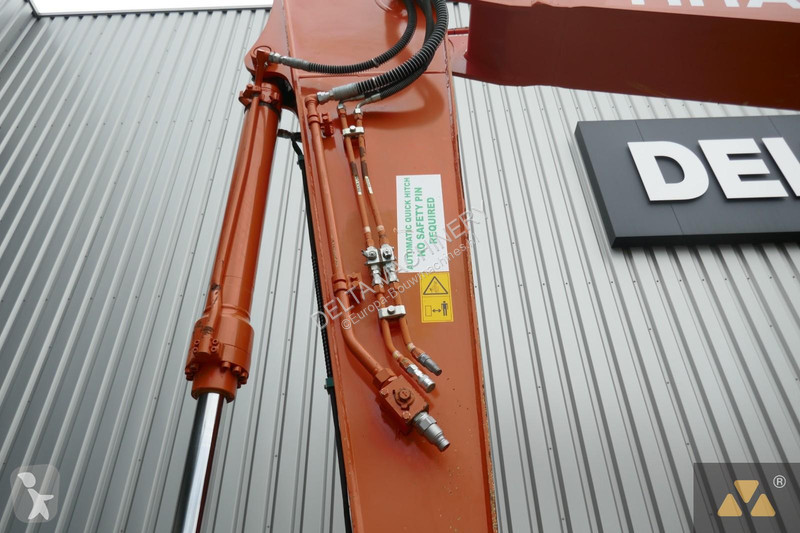 Rýpadlo Hitachi