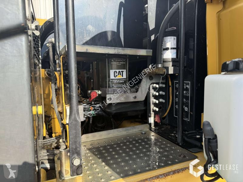 جرافة Caterpillar D