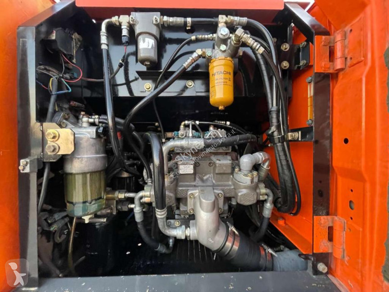 جرافة Hitachi ZAXIS 170W