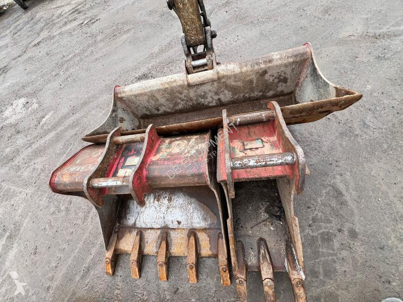 جرافة Takeuchi TB280FR pelle à chenille 8T