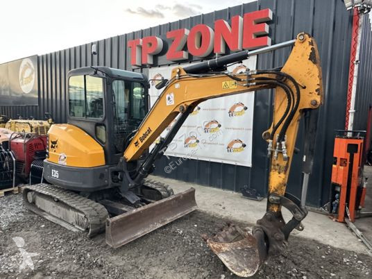 Lopatový nakládač Bobcat e35 à 23 500 € ht