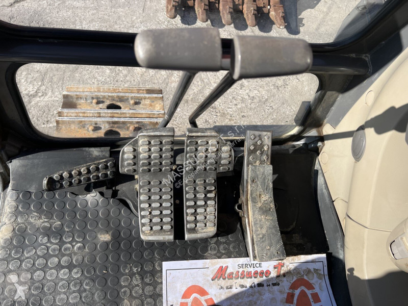 Escavatore Hitachi