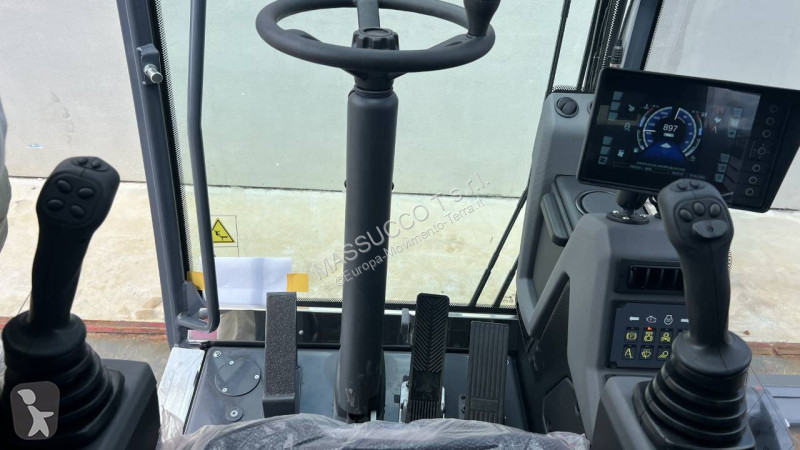 جرافة Terex TWH 220 S5