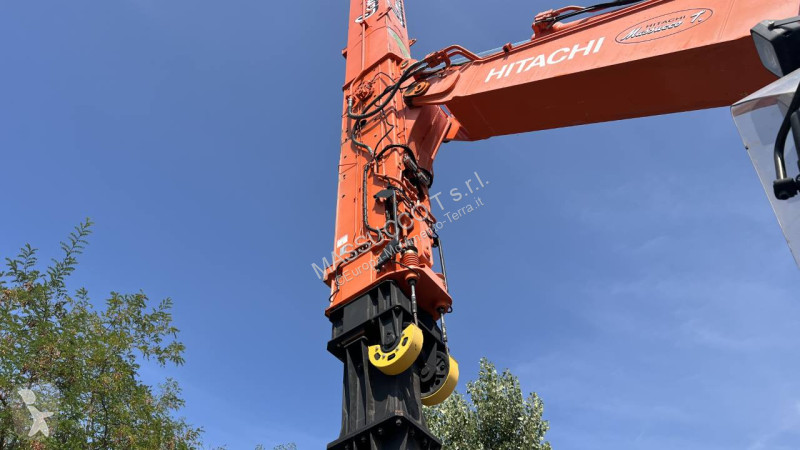 جرافة Hitachi 5B CMA