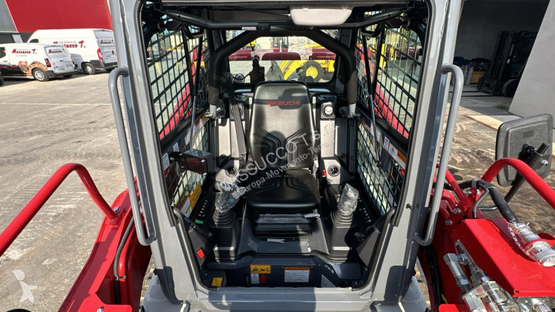 Lopatový nakládač Takeuchi TL10V-2