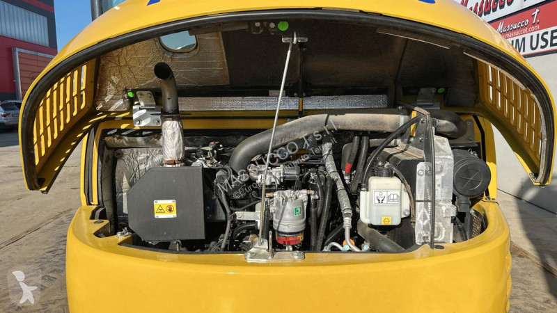 Rýpadlo Komatsu PC80MR-5E