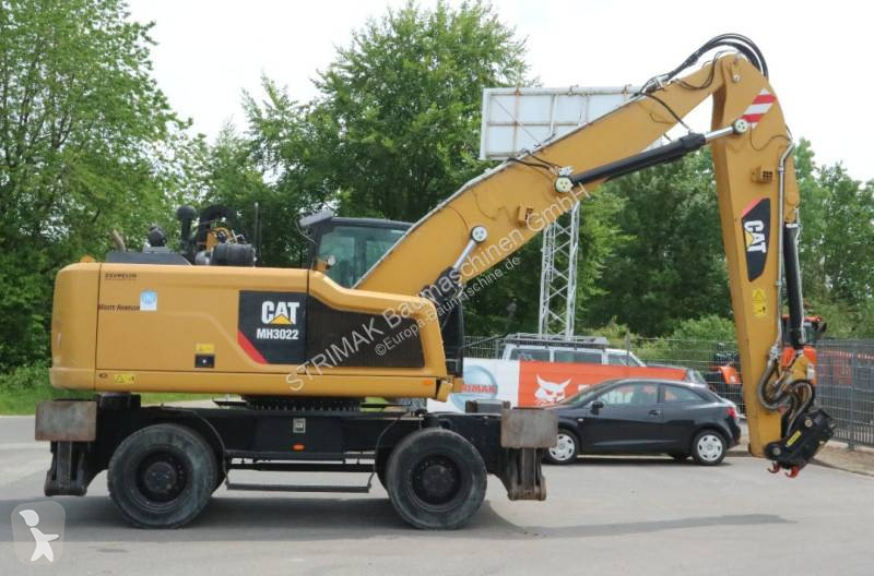 جرافة Caterpillar MH 3022