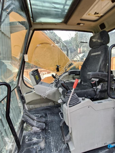 جرافة Liebherr R964C