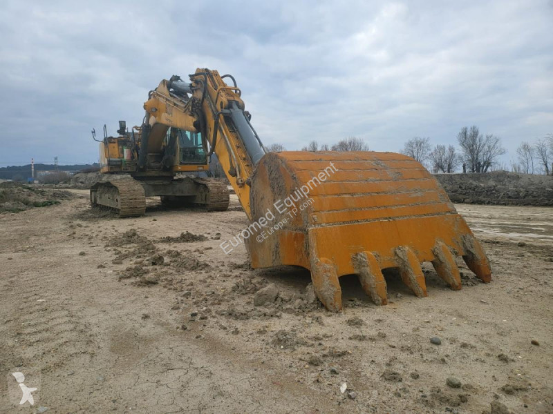 جرافة Liebherr R934B
