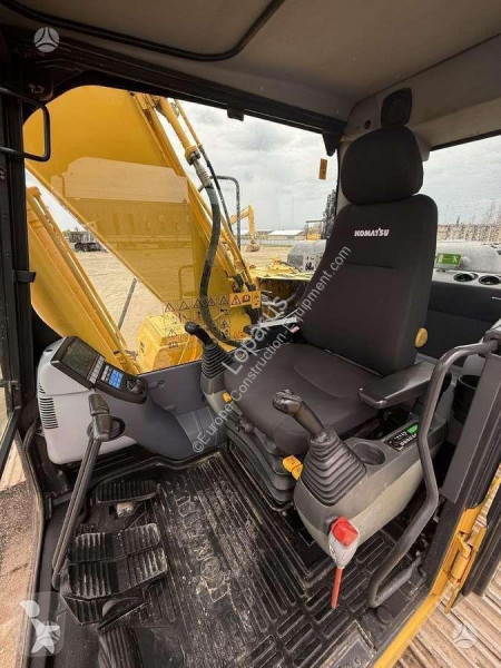 Rýpadlo Komatsu LC-8