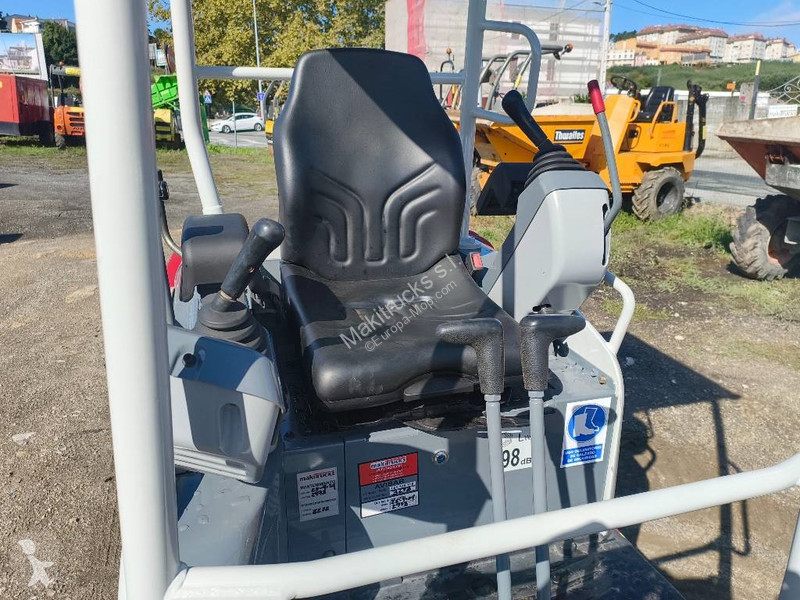 Rýpadlo Takeuchi TB 216
