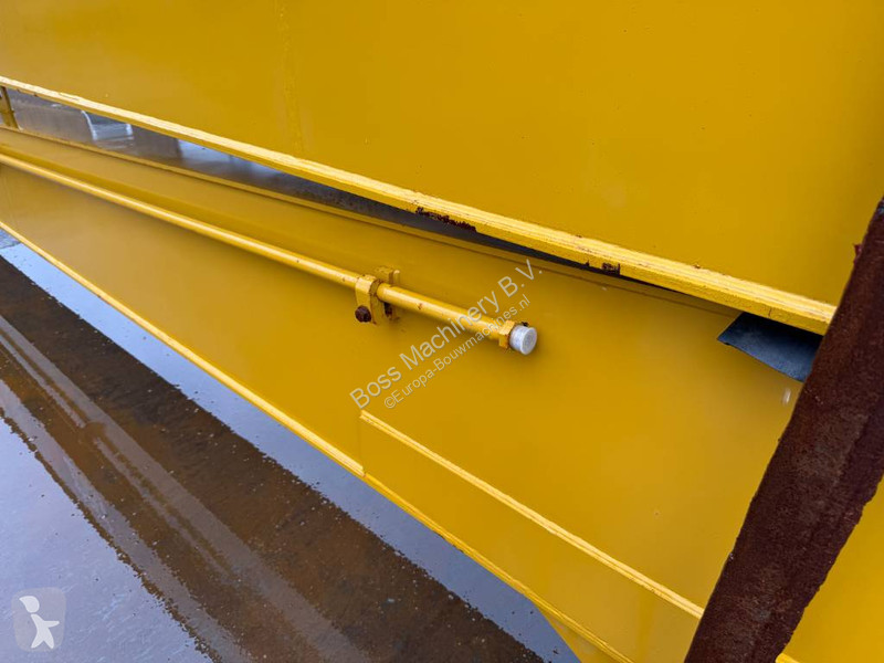 Rýpadlo Caterpillar Long Reach Attachments 18m...