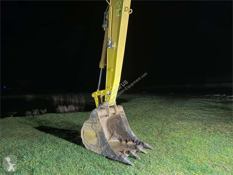 جرافة Komatsu LC-11 E0 LONGREACH 16 M