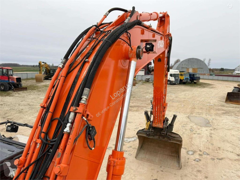 Skovl Hitachi LC-5B + LEICA 3D GPS