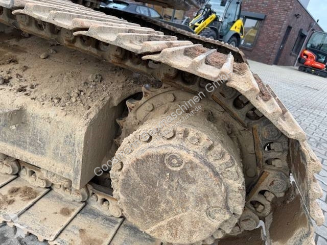جرافة Caterpillar 326 F LN