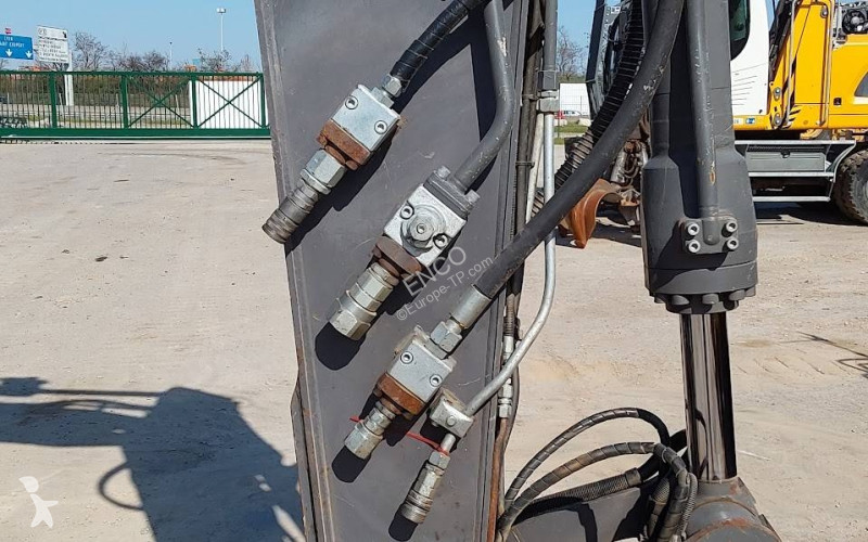 Escavatore Volvo ECR 145 EL