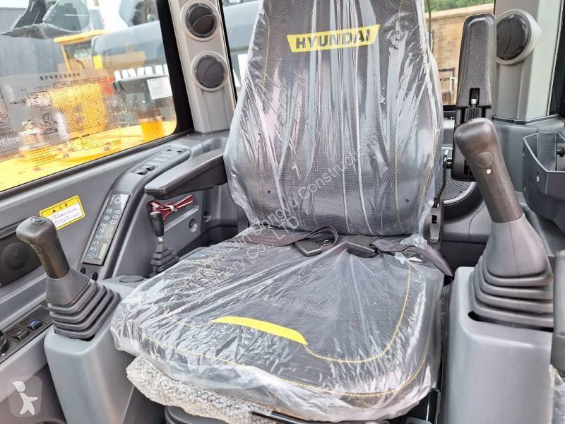 جرافة Hyundai HX60PRO