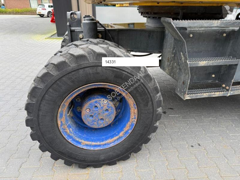 جرافة Komatsu 10