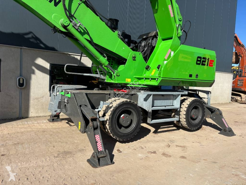 جرافة Sennebogen 821 M - 821 E - E - 818 - 825