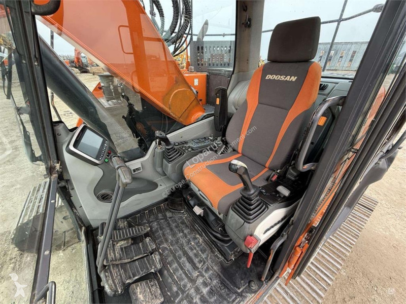 جرافة Doosan LCR-5